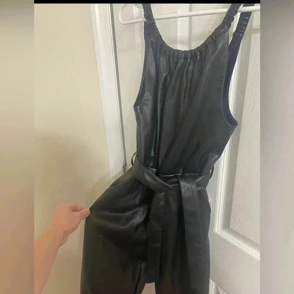 ZARA Faux Leather Cropped Girls Sleeveless Jumpsuit Sz 11/12 Buttery Soft - Picture 4 of 16